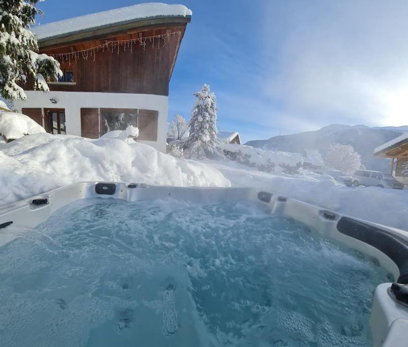 부르생모리스 Entire Chalet Salamo 11 Plus 1 Les Arcs Paradiski Jacuzzi 빌라 외부 사진